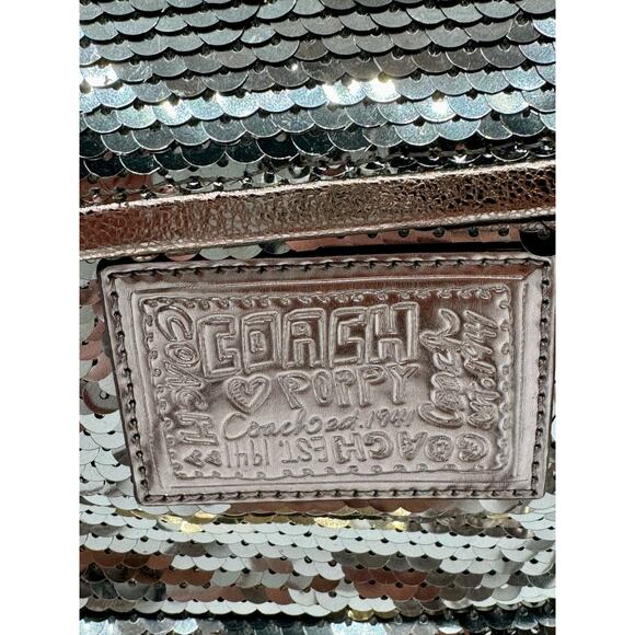 Coach Poppy Special Edition Spotlight NWT Graphite Silver Sequin Crossbody Bag - Picture 4 of 8